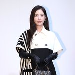 [포토S] 기은세, <b>독특</b>한 패턴의 패션