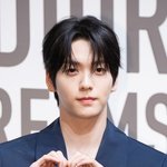 [현장포토] "하트까지 잘생겼네"…수빈, 훈남 교과서