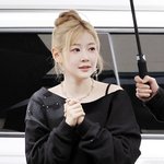 [드루와] 피프티피프티 예원 ‘예쁘게 말아 올린 사과 머리’[포토엔<b>HD</b>]