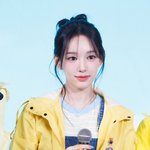 이즈나 유사랑, '엠카' 스페셜 MC로 눈도장…'SIGN' 흥행...