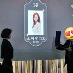 '싱글맘' 쥬얼리 조민아, 전국 1위 보험왕됐다..감격의 시상식