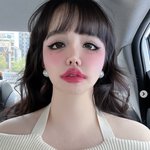 박봄, 필터 논란 해명 후…봄 나들이 셀카