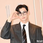 [어케생각해] "차은우 보호해" 팬덤 분노…故 문빈 추모곡에...