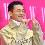 [드루와] 유아인, <b>감독들</b>이 선택했다…'디렉터스컷 어워즈' 남자배우상...