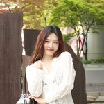 [포토]크러쉬 조이, 미모는 언제나 <b>봄봄</b>봄