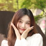 [포토]크러쉬 조이, 예쁜 꽃