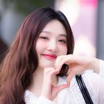 [드루와] [T포토] 크러쉬 레드벨벳 조이 '오늘 완전 귀엽조이'