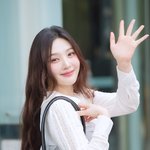 조이, ‘복숭아 향 출근 비주얼’ (<b>동물</b>농장 출근길) [HD포토]