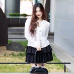 크러쉬 레드벨벳 조이 '포즈장인의 여유로움' [포토]