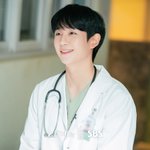 사계의 봄 정해인, 로운 스틸컷 <b>은혜</b>롭다