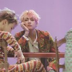 방탄 2018 메모리즈 포토북 <b>스캔</b> 뷔