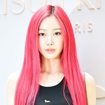 [드루와] [현장포토] "비주얼이 <b>CG</b>"…지젤, 현실판 에리얼