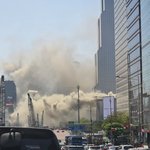 [속보] 강남 코엑스 화재 발생, 관람객 <b>대피</b> 중