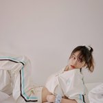 '띠동갑' 김지석과 연애하더니…이주명, 송중기와 호흡 앞두고 미모...