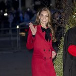 맥퀸의 2025 이브닝 클러치 컬렉션