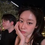 [어케생각해] 옆에 훈남 누구야…'이혼' 티아라 지연, 오른쪽 붙박이...