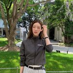 상해를 휘젓는 <b>차정원</b>의 ‘스포티 시크’ [스타의 패션]