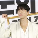 "어머니가 두 분"… 배우 윤현민, 숨겨진 가정사 최초 공개