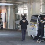 "아이들 연락 좀 하게 해달라" 흉기난동 고교 학부모들 발 <b>동동</b>