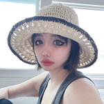 [어케생각해] 박봄, 점점 커지는 눈과 입…옛 얼굴은 어디에 [<b>SNS</b>]