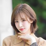 새로워 잘생긴 게 최고야’ (웬디의 영스트리트 출근길) [<b>HD</b>포토]