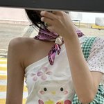 <b>리아</b> 어깨 미친듯