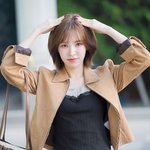 레더재킷 속 귀욤뽀짝 의상 가<b>나디</b>’ (웬디의 영스트리트 출근길)...