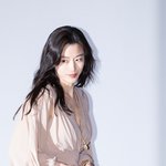 [드루와] [현장포토] "여왕의 등장"…전지현, 클래식 <b>미녀</b>