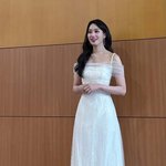 주시은, 어깨 드러낸 <b>순백</b>의 드레스 자태…청순+러블리 혼자 다 하네