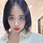 "필터 <b>NO</b>" 박봄 아이라인 지웠다..여전히 강렬한 외모 보니
