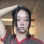 "역대급 피부" 혜리, 탄수화물 다시 먹나…깜짝 뾰루지 포착