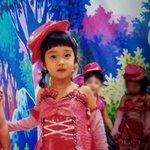 오늘자 스테이씨 어릴때 사진