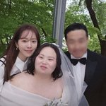 [댓글부탁해] 한지민, ‘쌍둥이 언니’ 정은혜 결혼식 참석…“사랑이...