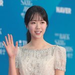 백상<b>예술</b>대상 참석한 지예은