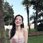 ‘송민호와 열애설’ 박주현, 칸 입성…글래머 드레스 자태