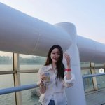 '정현규'와 결별설 속 누구랑 한강 나들이? <b>하이볼</b> 한 잔의 여유