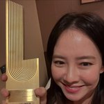 '속옷 매출 상승' 송지효, 겹경사 터졌네..."너무 행복한 날"