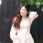 크러쉬 조이, 수줍은 봄의 <b>요정</b>