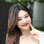 [포토] 크러쉬 레드벨벳 조이 '예쁨이 콕'