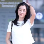 [TD포토] 서예지 '배꼽 다 드러낸 <b>크롭</b> 티셔츠'