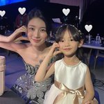 [댓글부탁해] <b>보검</b> 아빠, 절친 수지에게 딸 인사시켰다… 폭발 투샷...