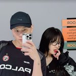 [댓글부탁해] 현아, 용준형과 신혼생활 근황..명품백 받고·커플...