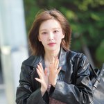 ‘늑대이고 싶은 강아지’ (웬디의 영스트리트 출근길) [<b>HD</b>포토]