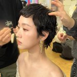 김고은, 반짝이는 드레스+숏컷 조합...여신 미모 물씬