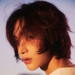 원빈 <b>의상</b>은 이상한데 얼굴은 ㄹㅇ 좋다