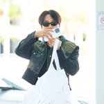 [사진]슈퍼주니어 이특,'내 휴대폰에 담아야지'