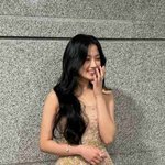 김혜윤, 살구색 드레스 입은 공주님…과즙 터져 나올 듯한 보조개 <b>미소</b>