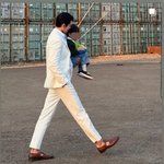 '신민아' 김우빈, 아빠 되면 이런 모습일까…한 손으로 아이 번쩍...
