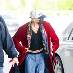 <b>GD</b> 공항패션, 스카프 다음은 로브인 건가?