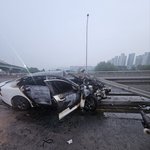 <b>승용차</b>-택시 충돌 1명 사망 10대 3명 중상